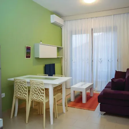 Two-bedroom In * Wlora